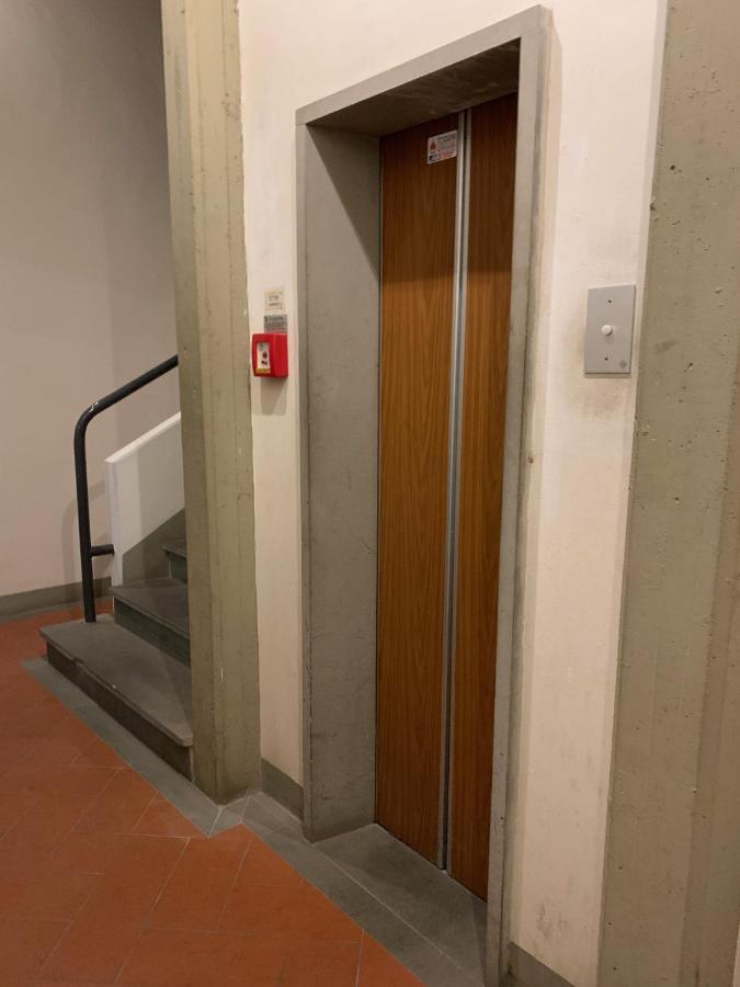 Signoria Apartment With Patio Florencja Zewnętrze zdjęcie